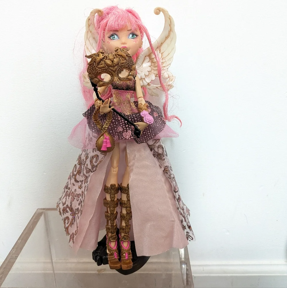 Ever After High Thronecoming C. A. Cupid Doll 2013 Mattel And Accessories, Stand